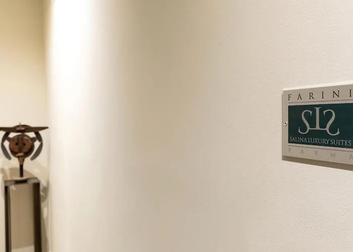 Konukevi Salina Luxury 4*